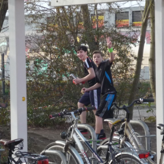 fuball-2 Montessori-Schulzentrum Leipzig - Neuigkeiten - Fußballer klagen nicht über Kälte